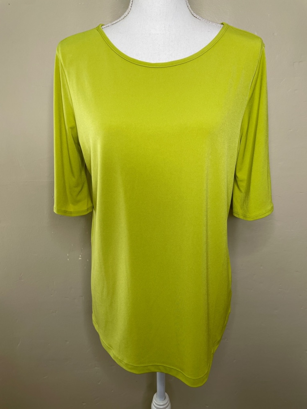 SUSAN GRAVER Essentials Green Scoop Neck Liquid Knit Split Sleeve Top Small